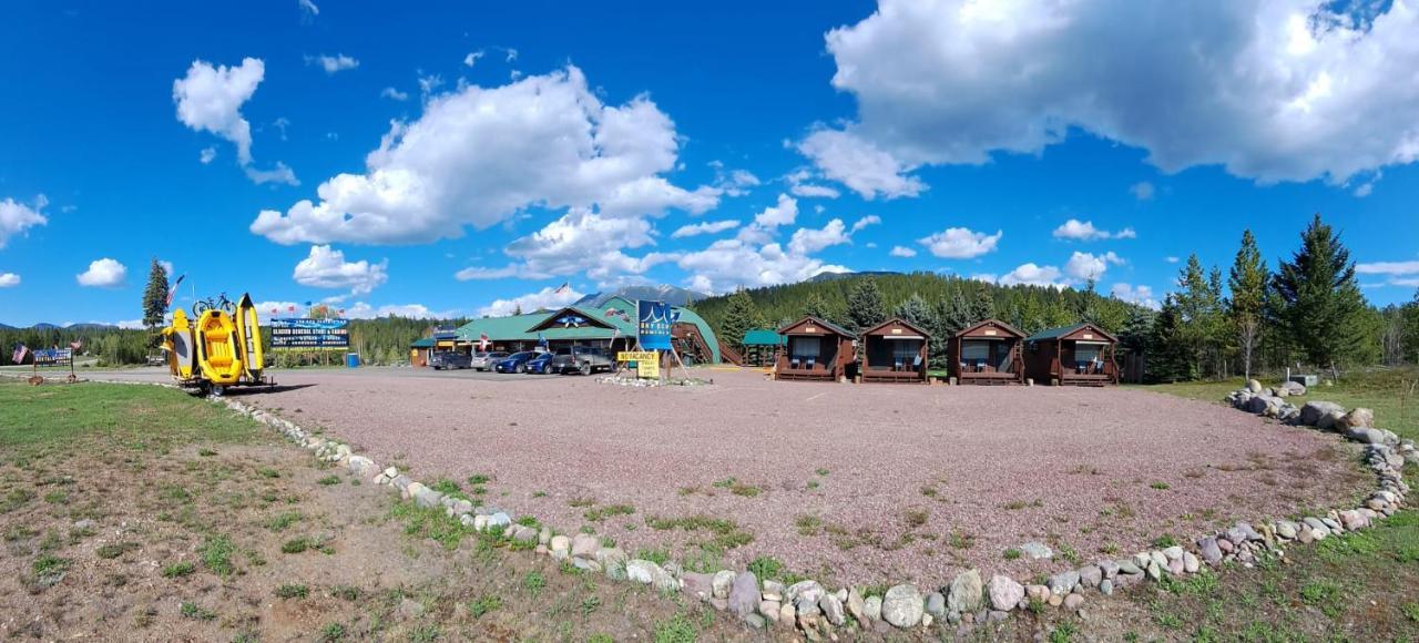 Sky Eco - Glacier General Store And Cabins Coram Kültér fotó